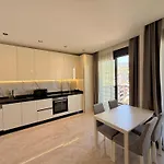 Sa Apartments! Luxury 2bd Duplex